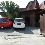 Reddoorz Near Gor Manunggal Jati Majapahit